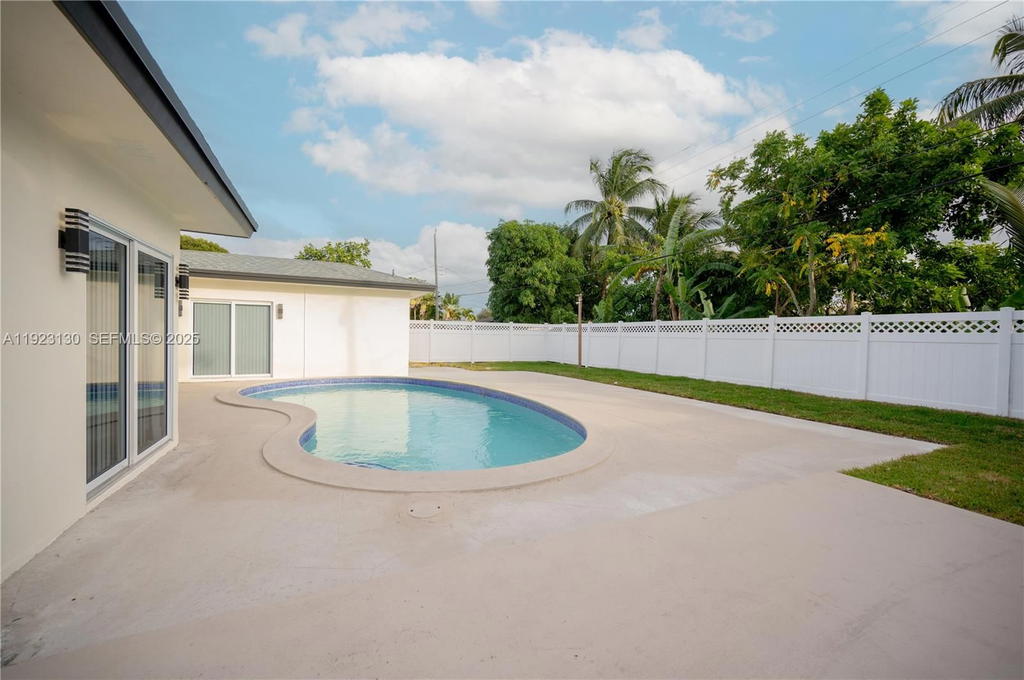 Real estate property located at 7928 Miramar Blvd, Broward, Miramar Sec 12, Miramar, FL