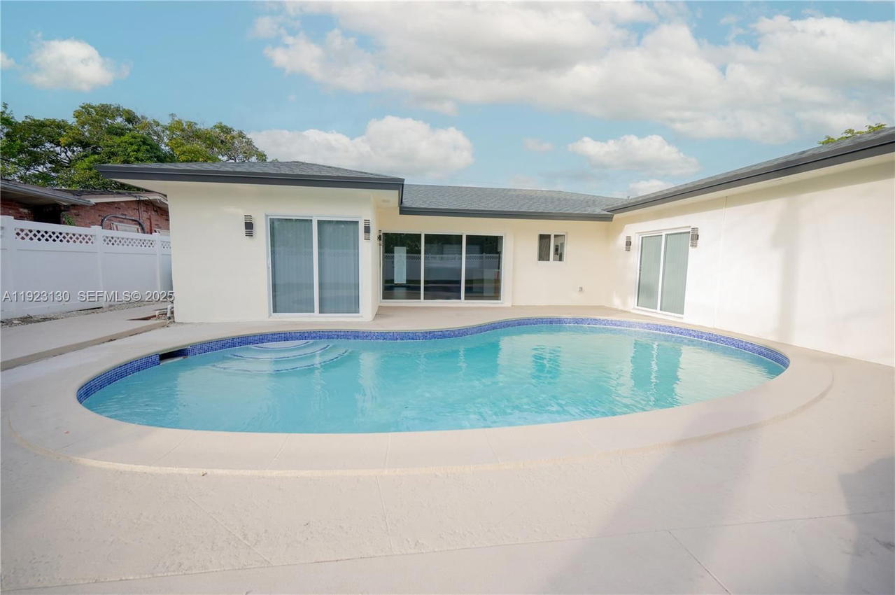 Real estate property located at 7928 Miramar Blvd, Broward, Miramar Sec 12, Miramar, FL