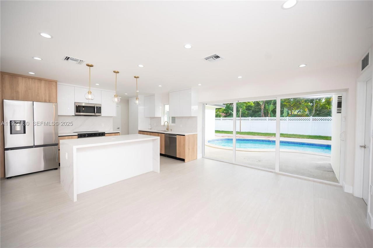 Real estate property located at 7928 Miramar Blvd, Broward, Miramar Sec 12, Miramar, FL