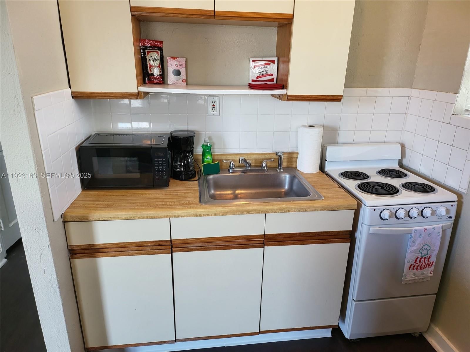 Real estate property located at , Broward, Hollywood Park, Hollywood, FL