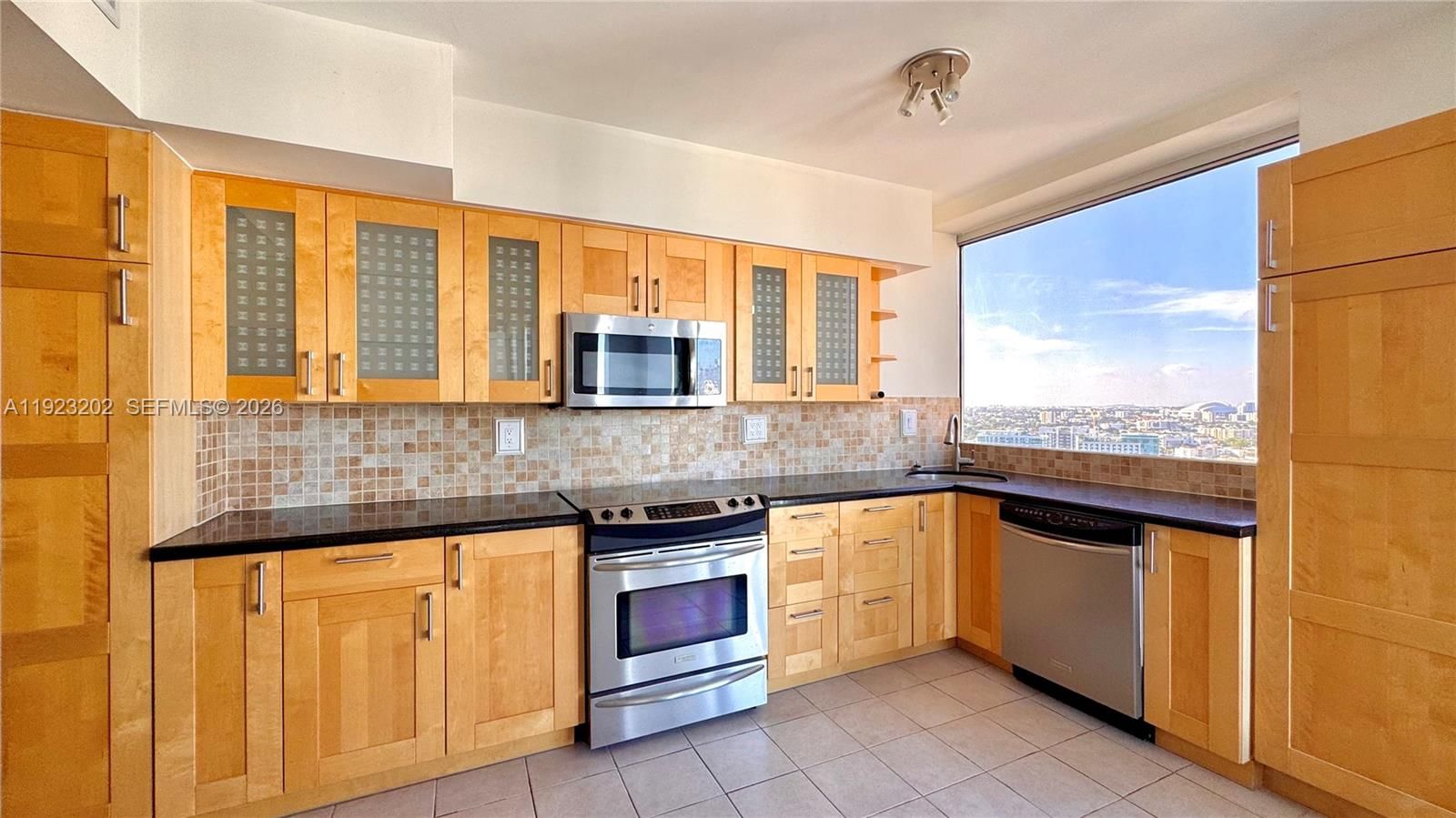 Real estate property located at 1541 Brickell Ave C2705, Miami-dade, The Palace Condo, Miami, FL