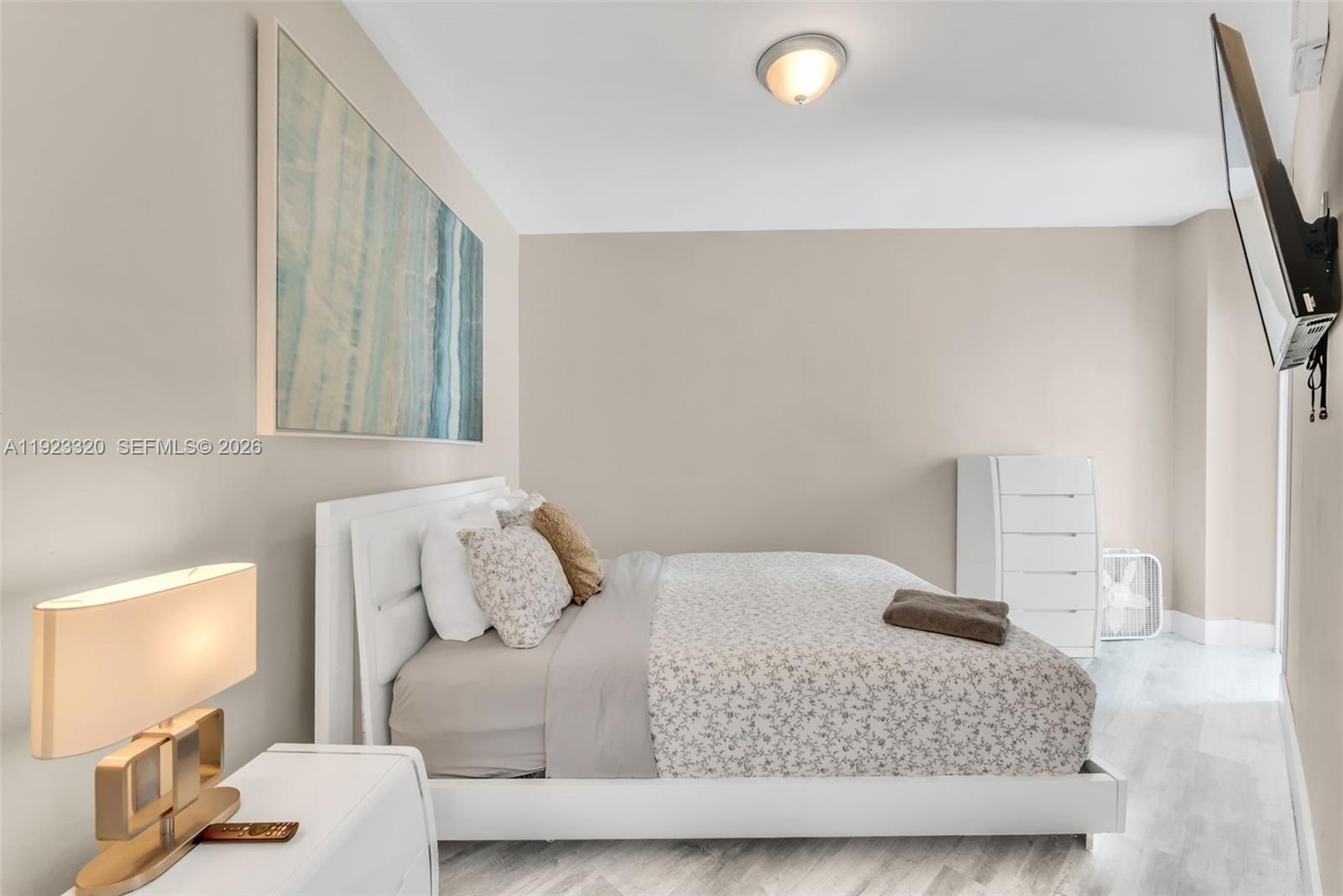 Real estate property located at 3901 Ocean Dr #10L, Broward, Tides On Hollywood Beach, Hollywood, FL