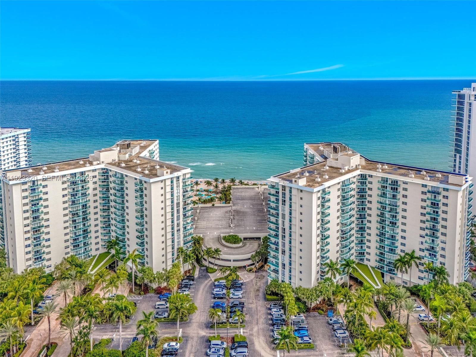 Real estate property located at 3901 Ocean Dr #10L, Broward, Tides On Hollywood Beach, Hollywood, FL