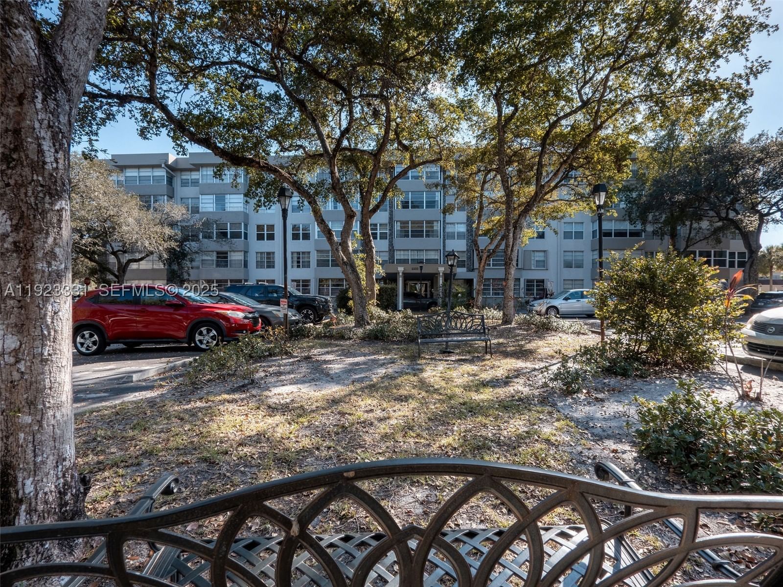Real estate property located at 6600 Cypress Rd #406, Broward, Plantation Place Condo, Plantation, FL