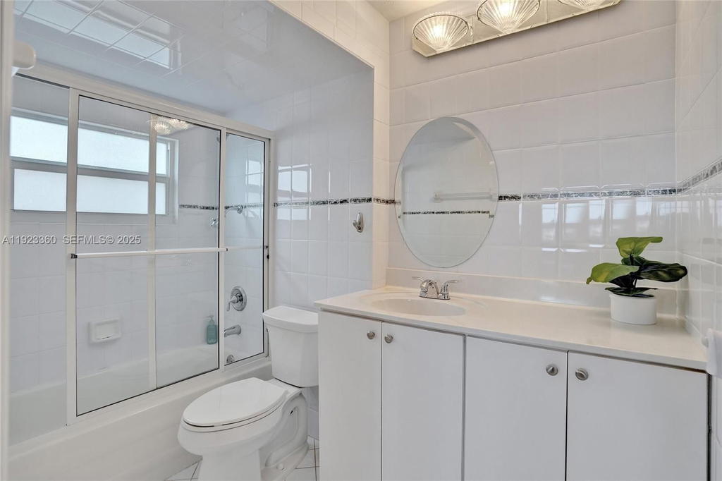 Real estate property located at 5100 Dupont Blvd #6M, Broward, Warwick Condo, Fort Lauderdale, FL