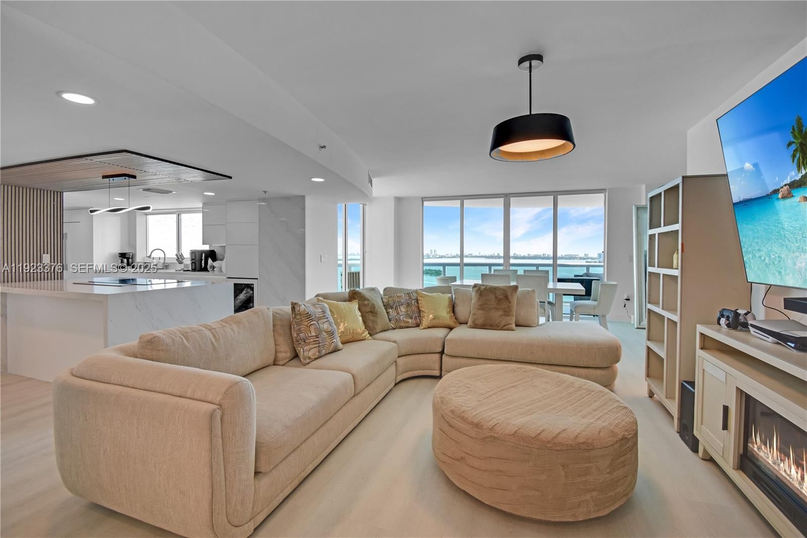 Real estate property located at 1800 Bayshore Dr #2201, Miami-dade, 1800 Club Condo, Miami, FL