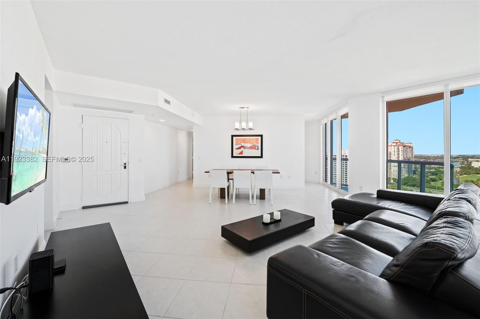 Real estate property located at 3370 Hidden Bay Dr #2102, Miami-dade, 100 Hidden Bay Condo, Aventura, FL