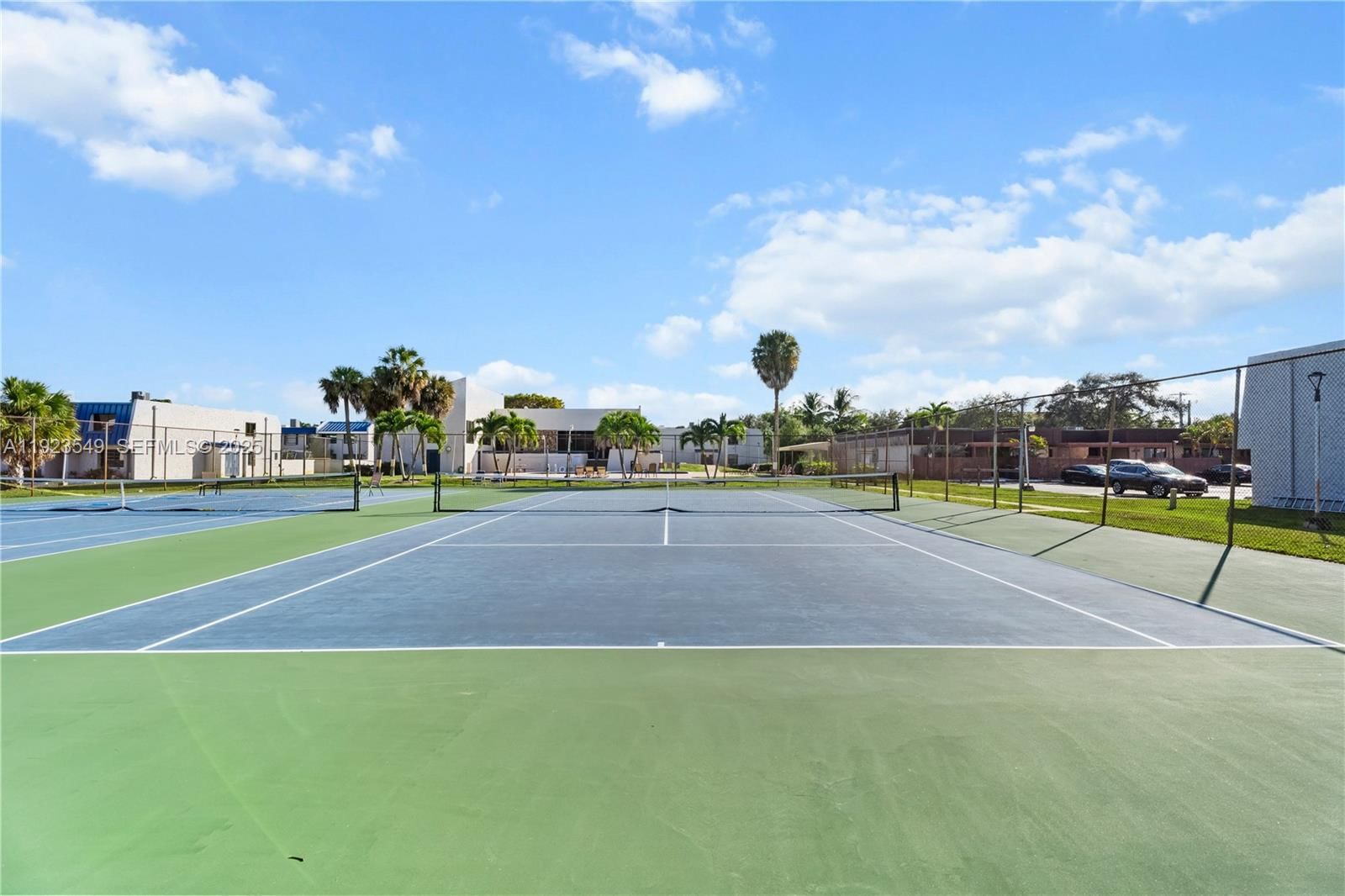 Real estate property located at 2528 38 Ave D-32, Broward, Villas Of Sheridan, Hollywood, FL