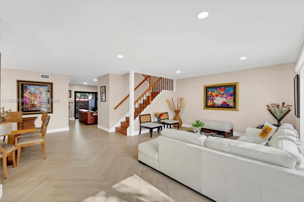 Real estate property located at 3013 Willow Ln #260, Broward, Family Townhouses Of The, Hollywood, FL
