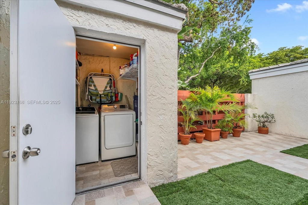 Real estate property located at 3013 Willow Ln #260, Broward, Family Townhouses Of The, Hollywood, FL