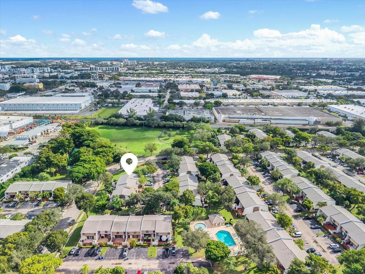 Real estate property located at 3013 Willow Ln #260, Broward, Family Townhouses Of The, Hollywood, FL
