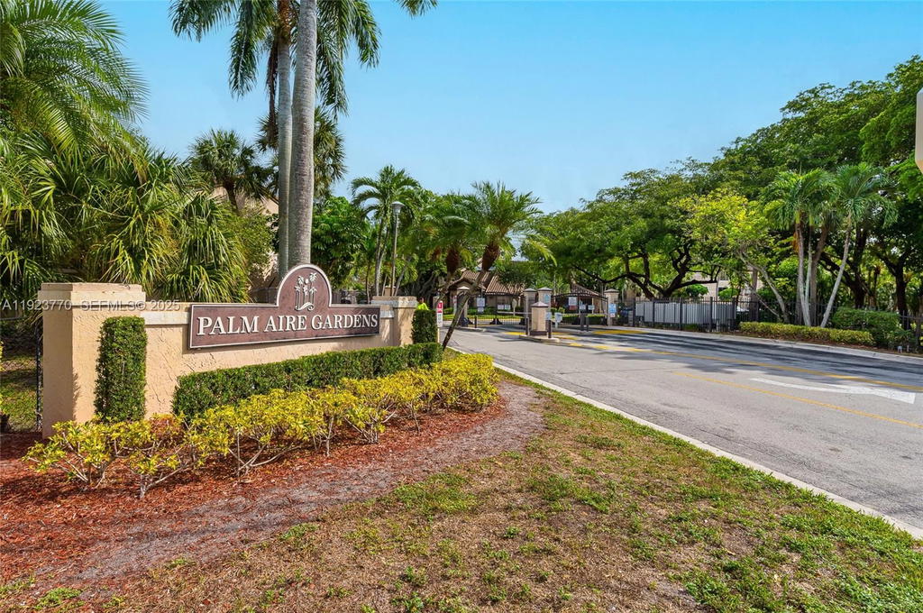 Real estate property located at 4201 Mcnab Rd #15, Broward, Palm Aire Gardens Condo, Pompano Beach, FL