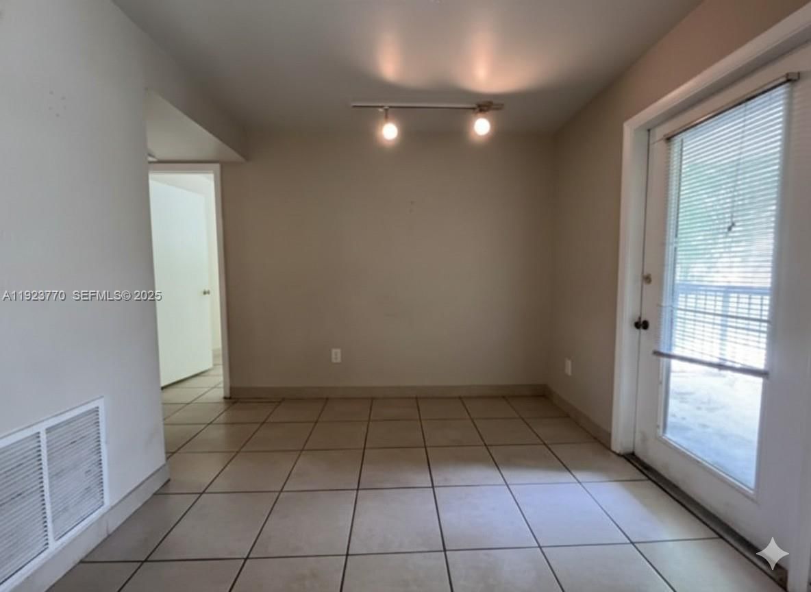 Real estate property located at 4201 Mcnab Rd #15, Broward, Palm Aire Gardens Condo, Pompano Beach, FL