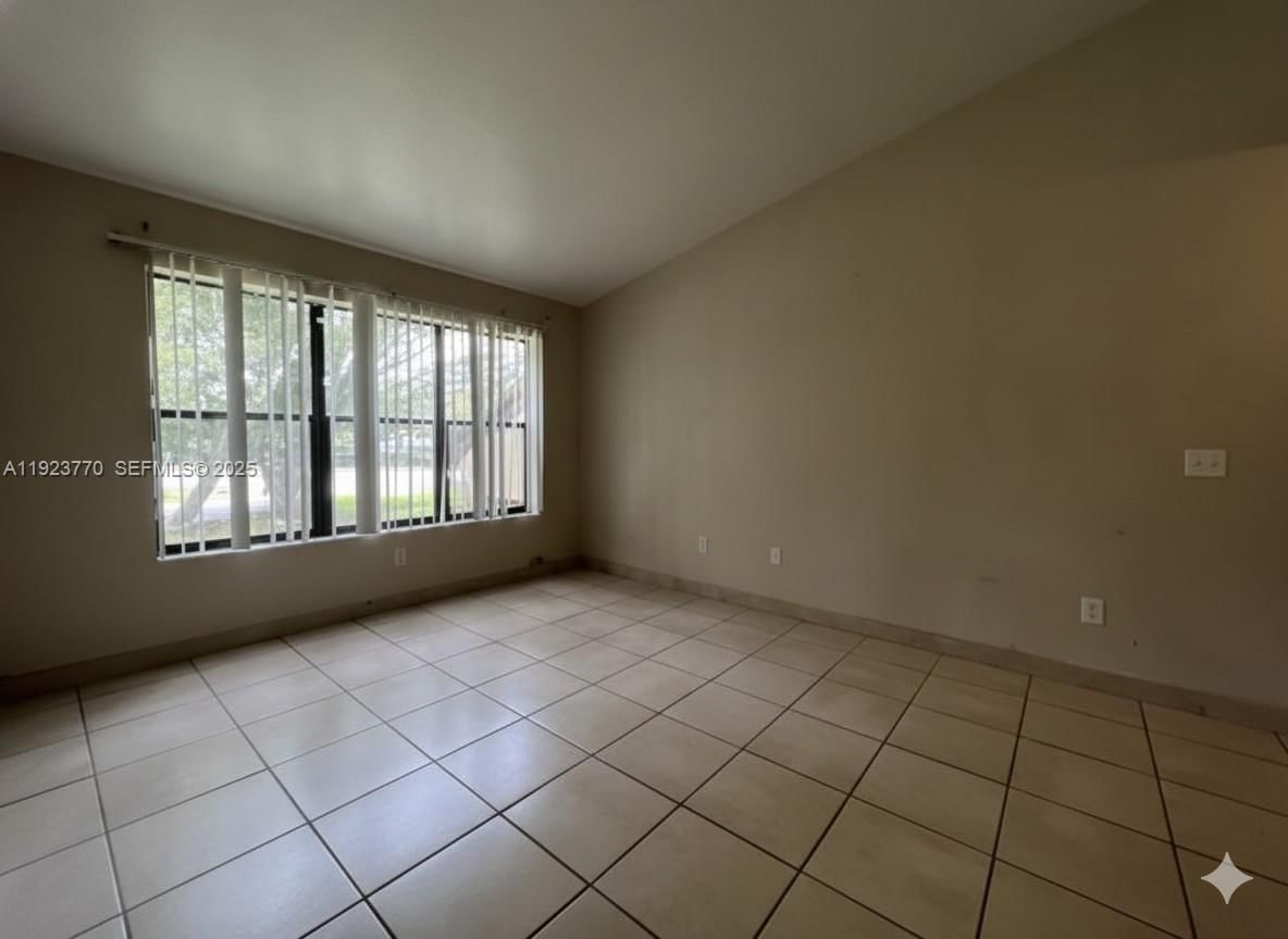 Real estate property located at 4201 Mcnab Rd #15, Broward, Palm Aire Gardens Condo, Pompano Beach, FL