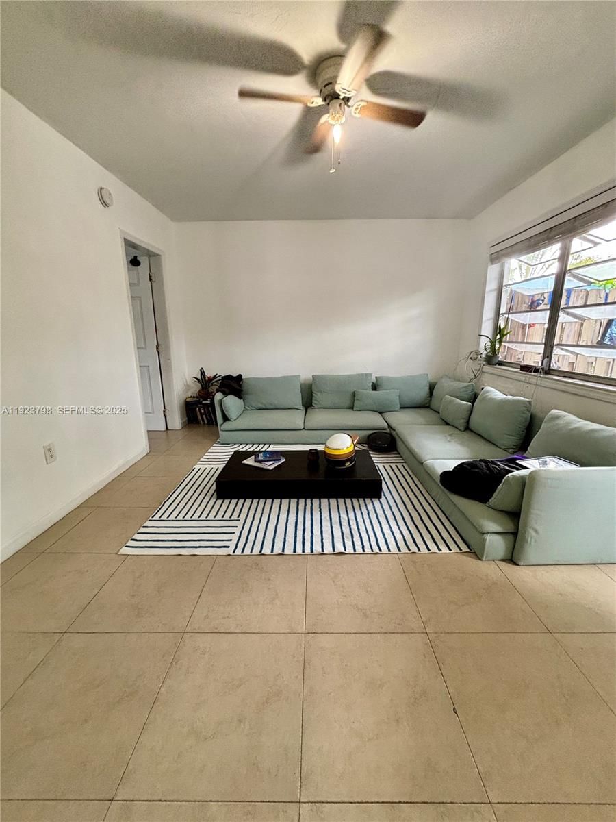Real estate property located at 325 Fernwood Rd #5, Miami-dade, 325 Fernwood Road Condo, Key Biscayne, FL