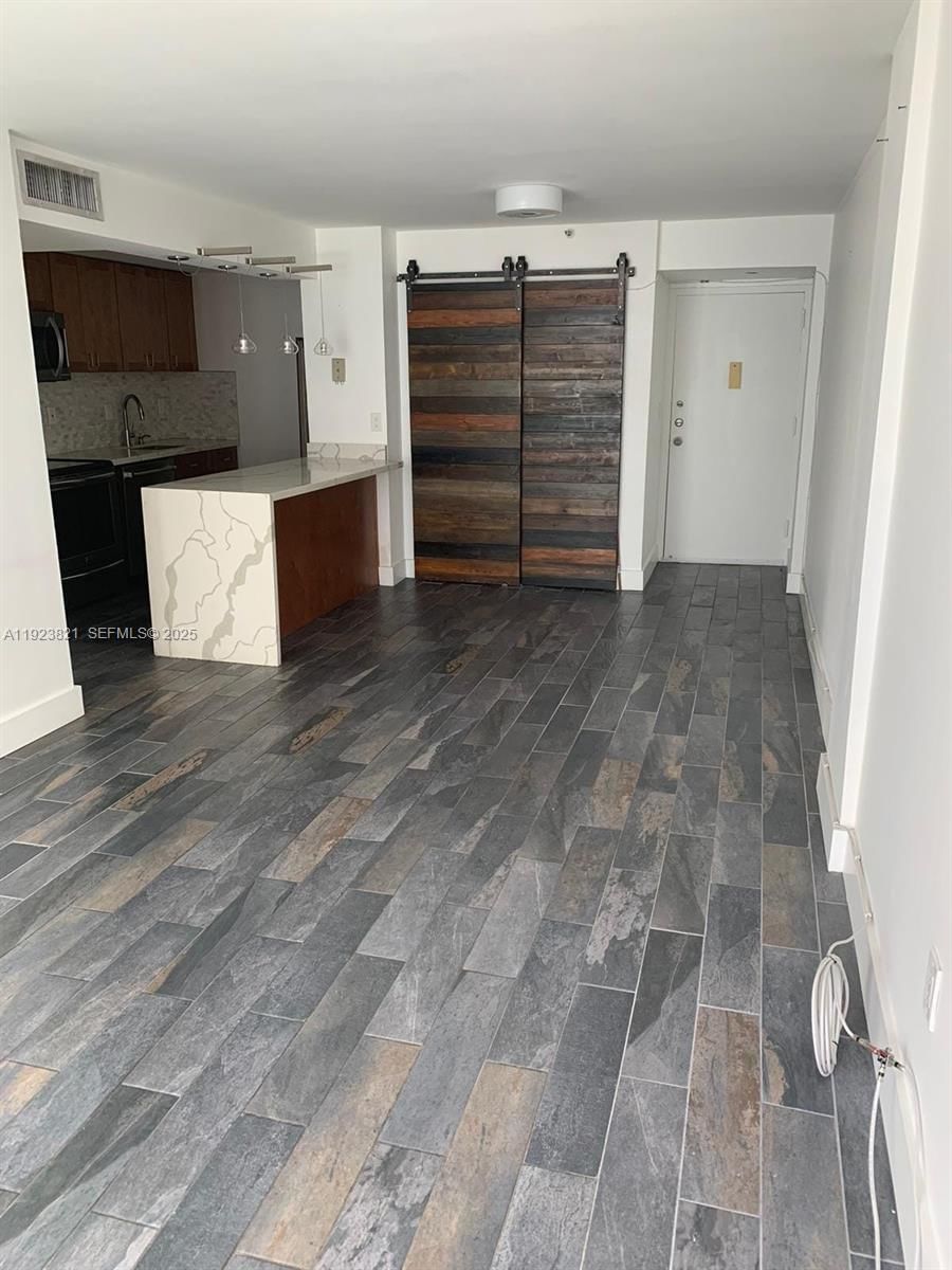 Real estate property located at 1035 West Ave PH01, Miami-dade, Mirador 1035 Condo, Miami Beach, FL
