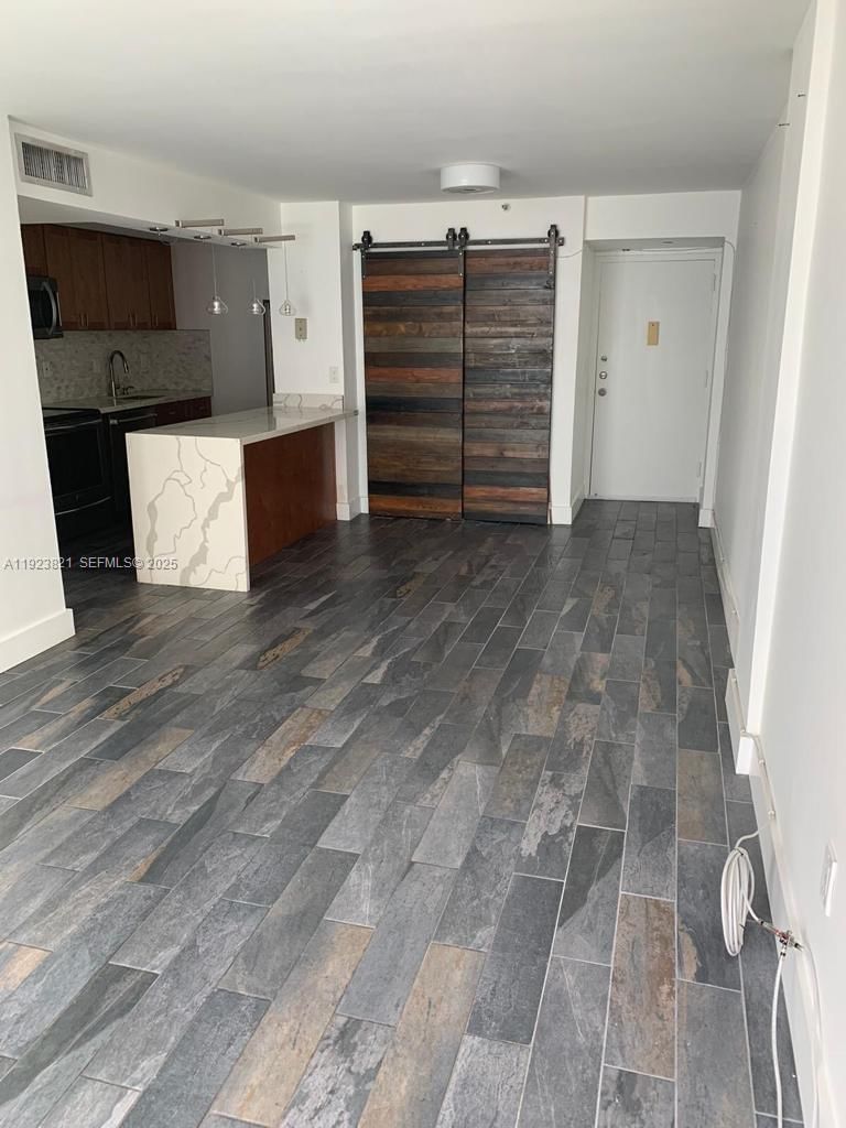 Real estate property located at 1035 West Ave PH01, Miami-dade, Mirador 1035 Condo, Miami Beach, FL