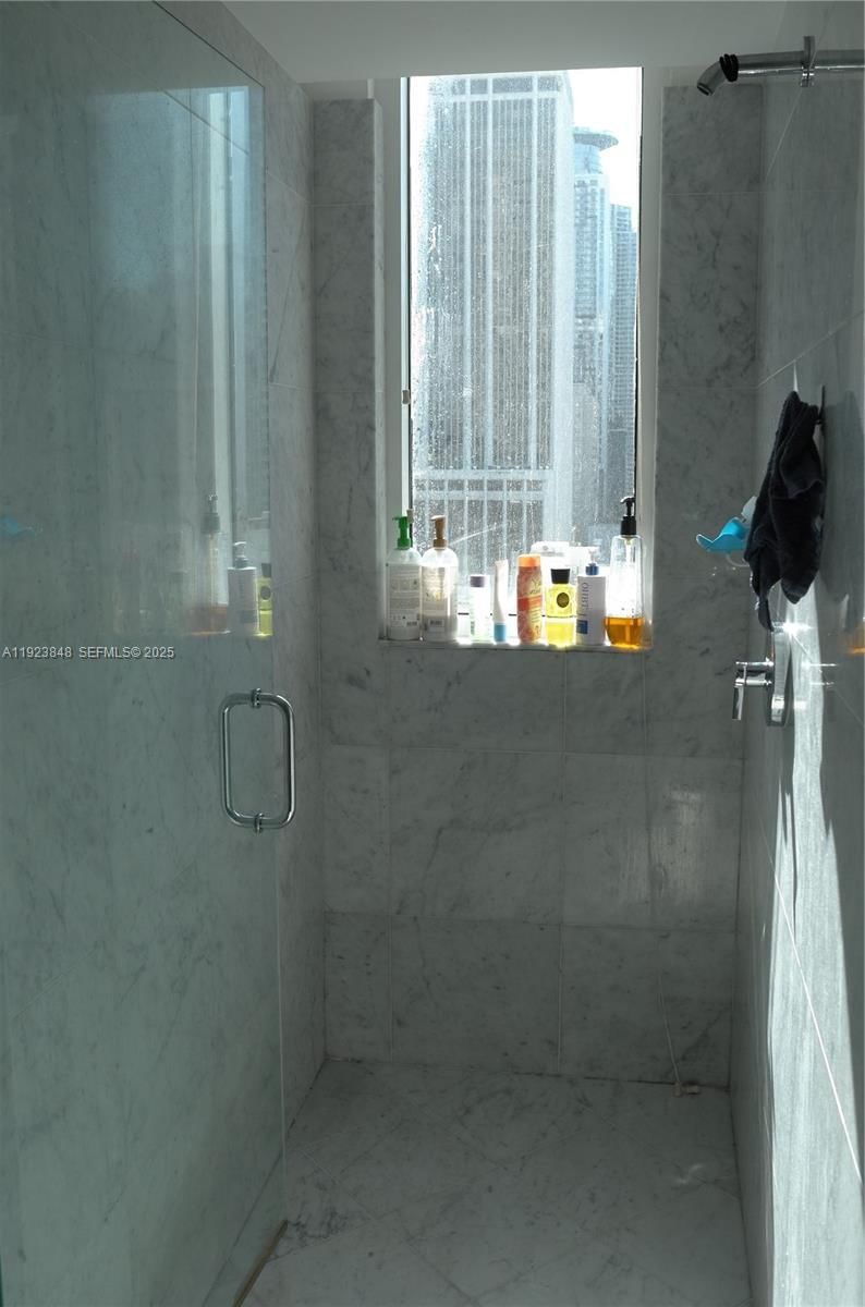 Real estate property located at 253 2nd St #908, Miami-dade, Vizcayne South Condo, Miami, FL
