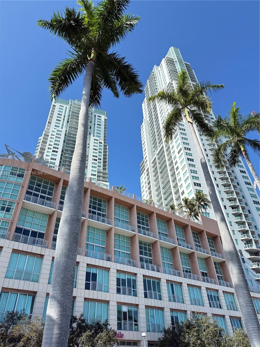 Real estate property located at 253 2nd St #908, Miami-dade, Vizcayne South Condo, Miami, FL