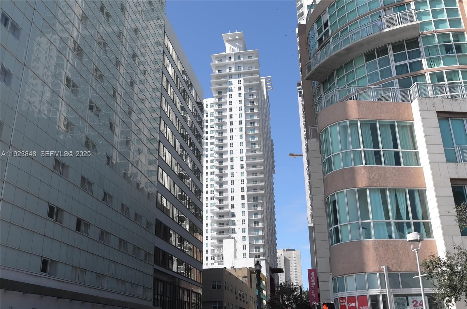 Real estate property located at 253 2nd St #908, Miami-dade, Vizcayne South Condo, Miami, FL