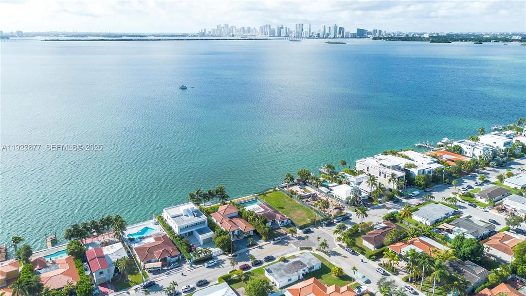 Real estate property located at 1680 Treasure Dr, Miami-dade, Treasure Island, North Bay Village, FL
