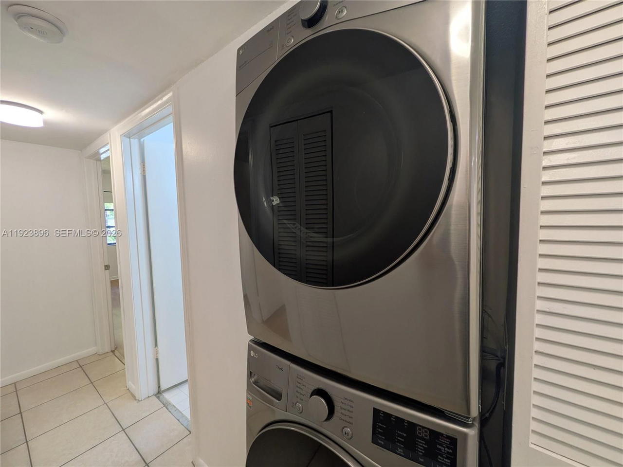Real estate property located at 8540 149th Ave #815, Miami-dade, Lago Del Rey Condo #3, Miami, FL