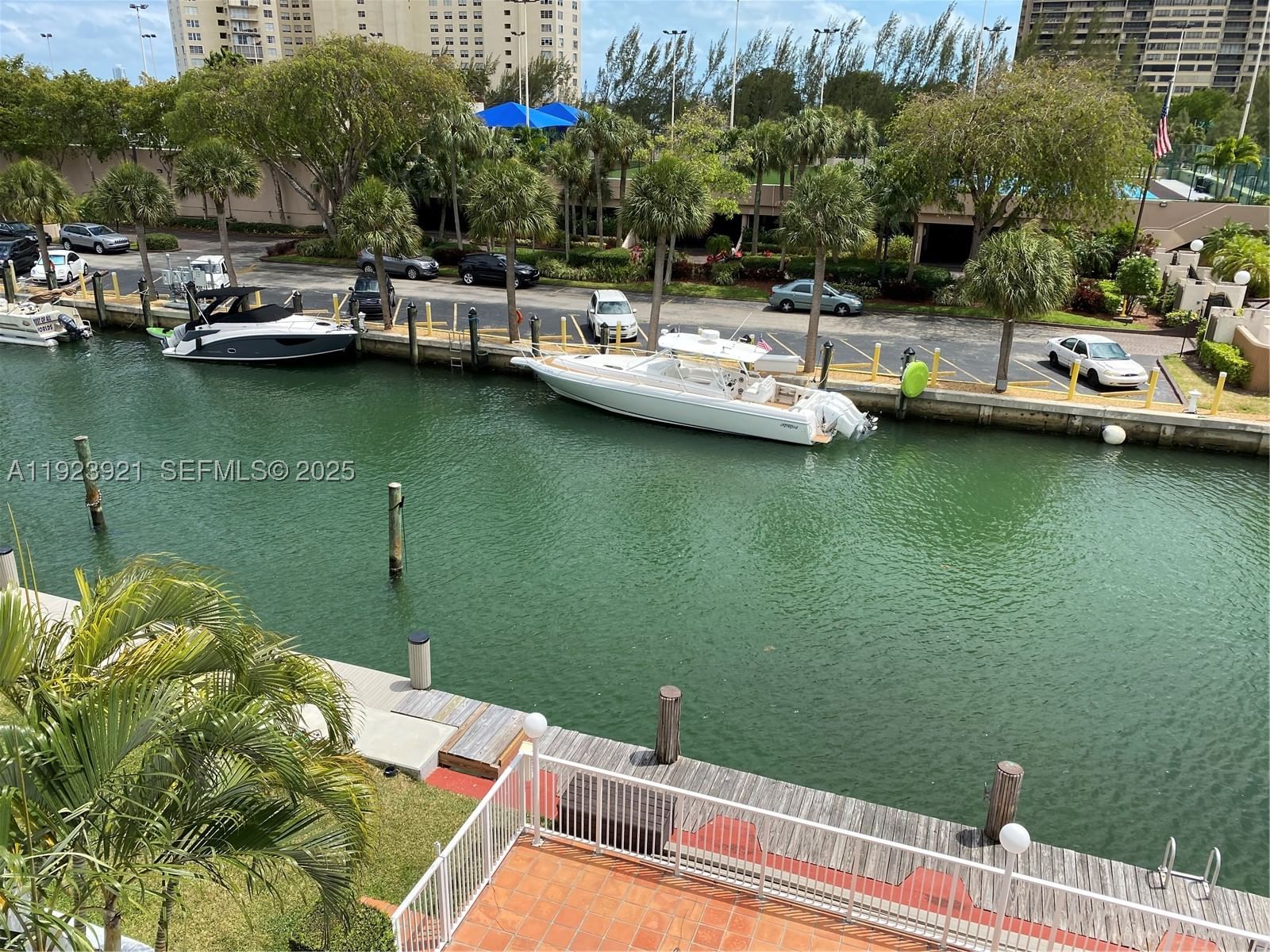 Real estate property located at 1650 115th St #405, Miami-dade, Cricket Clubhouse Condo, Miami, FL