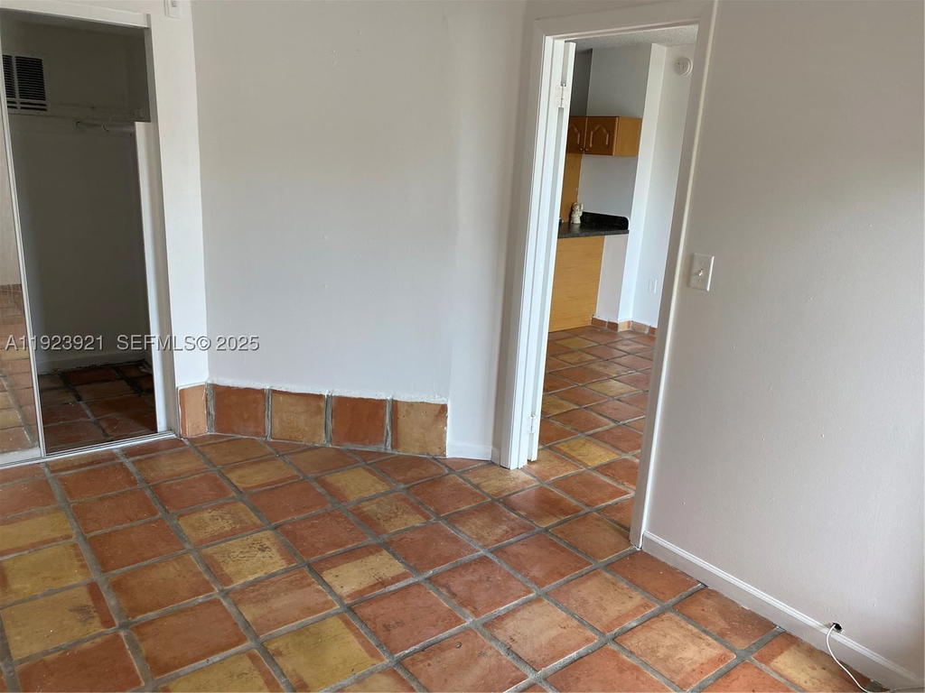 Real estate property located at 1650 115th St #405, Miami-dade, Cricket Clubhouse Condo, Miami, FL