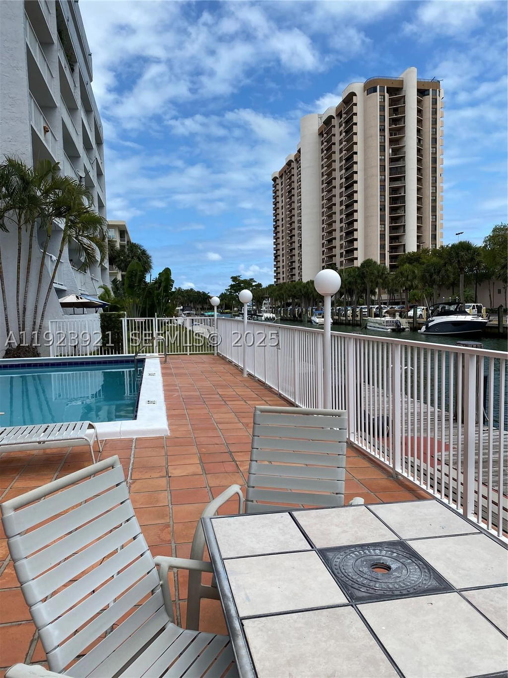 Real estate property located at 1650 115th St #405, Miami-dade, Cricket Clubhouse Condo, Miami, FL