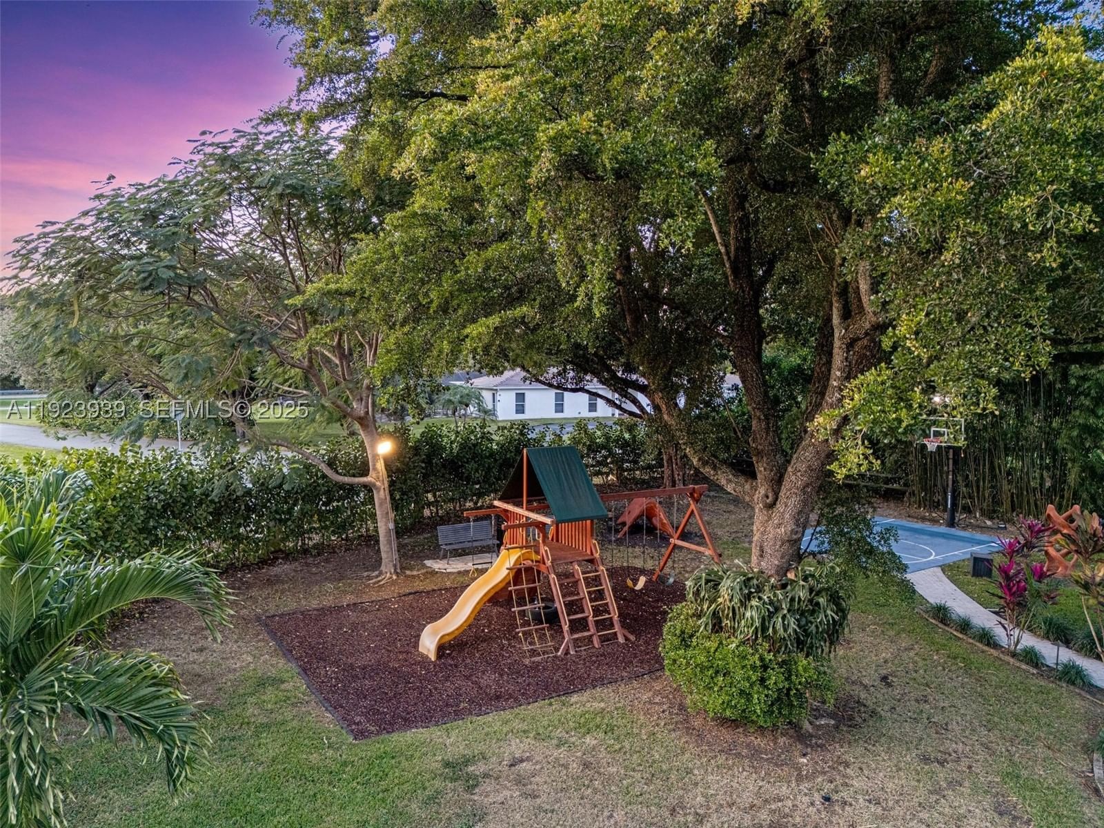 Real estate property located at 11155 40th St, Broward, Martha Bright Farms, Davie, FL