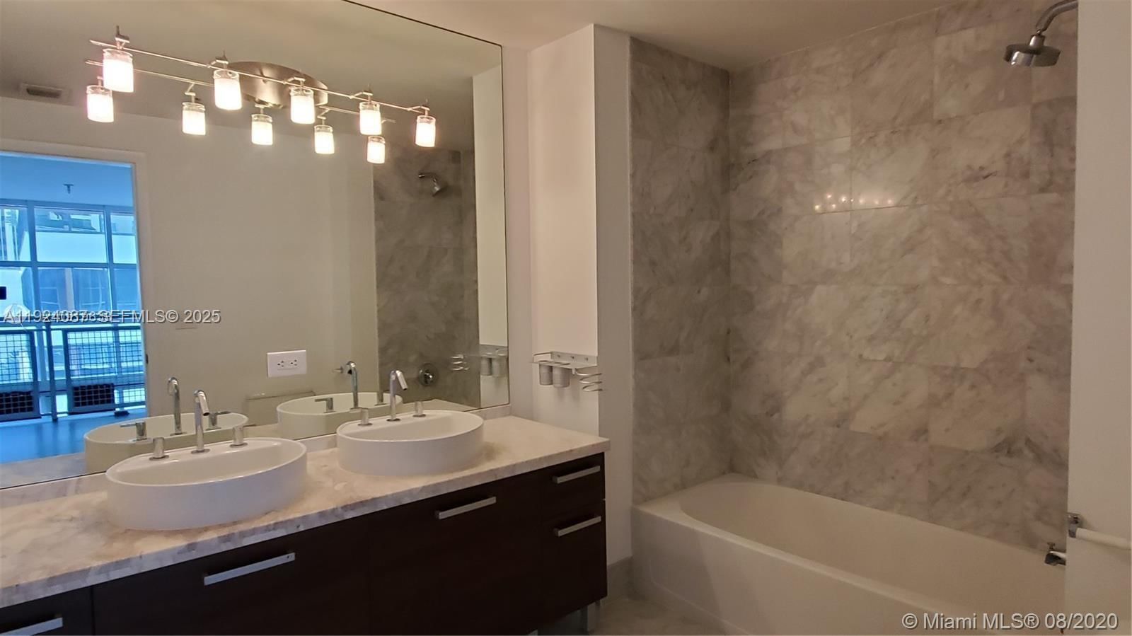 Real estate property located at 253 2nd St #622, Miami-dade, Vizcayne South Condo, Miami, FL