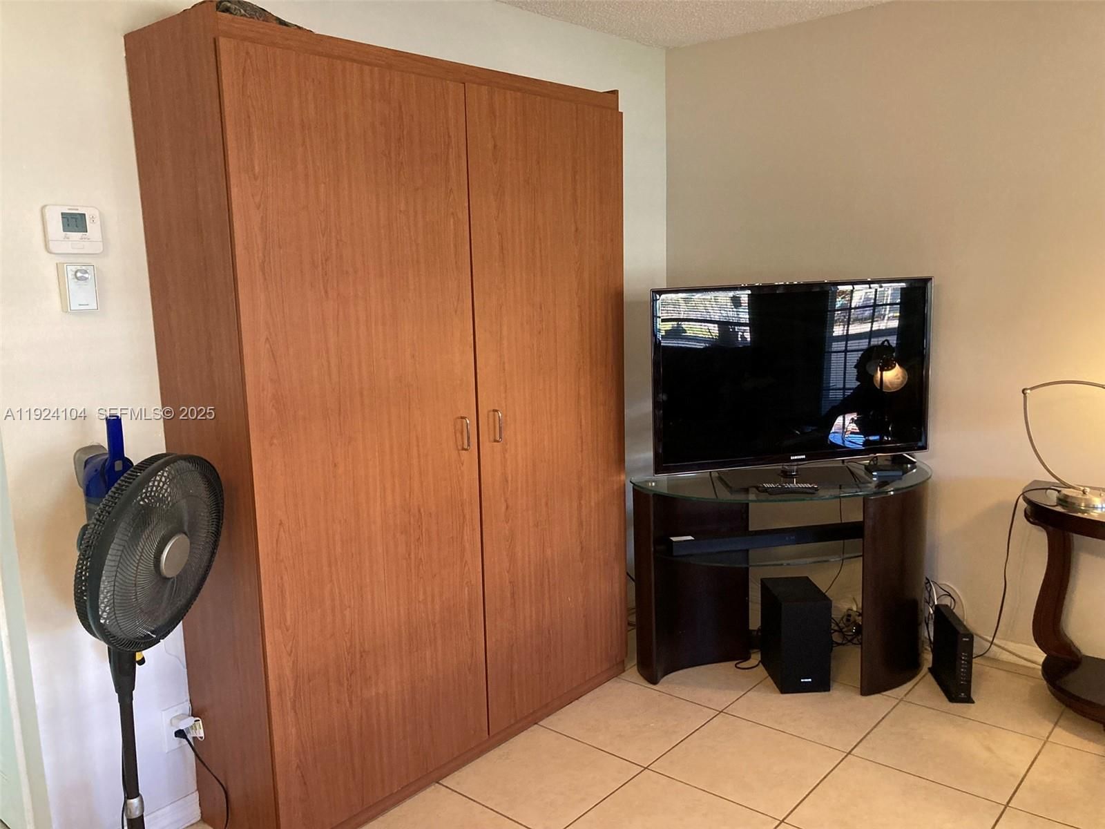 Real estate property located at 5300 Washington St N117, Broward, Beverly Hills Condo Numbe, Hollywood, FL