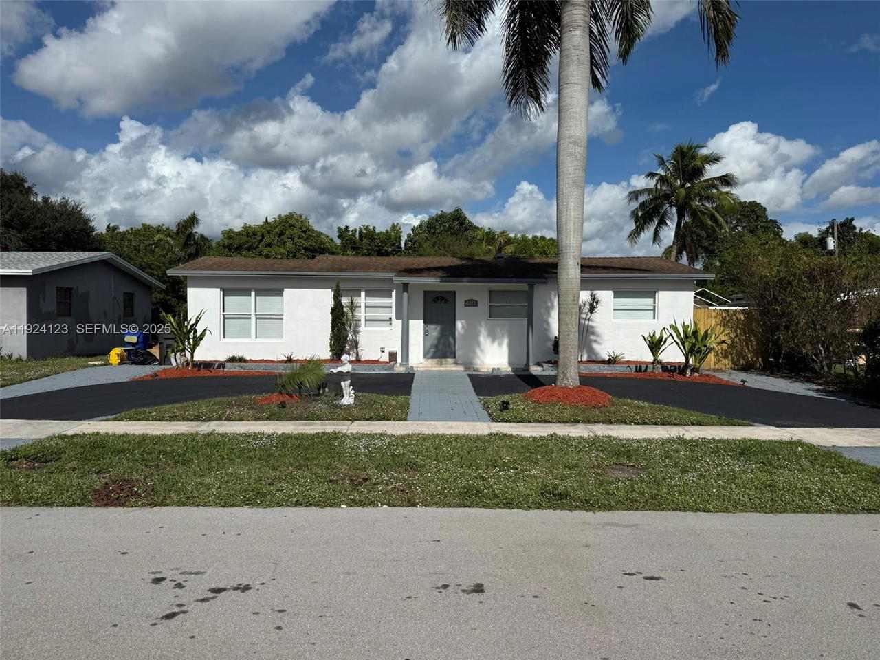 Real estate property located at 4411 34th St, Broward, Lauderdale Lakes West Gat, Lauderdale Lakes, FL