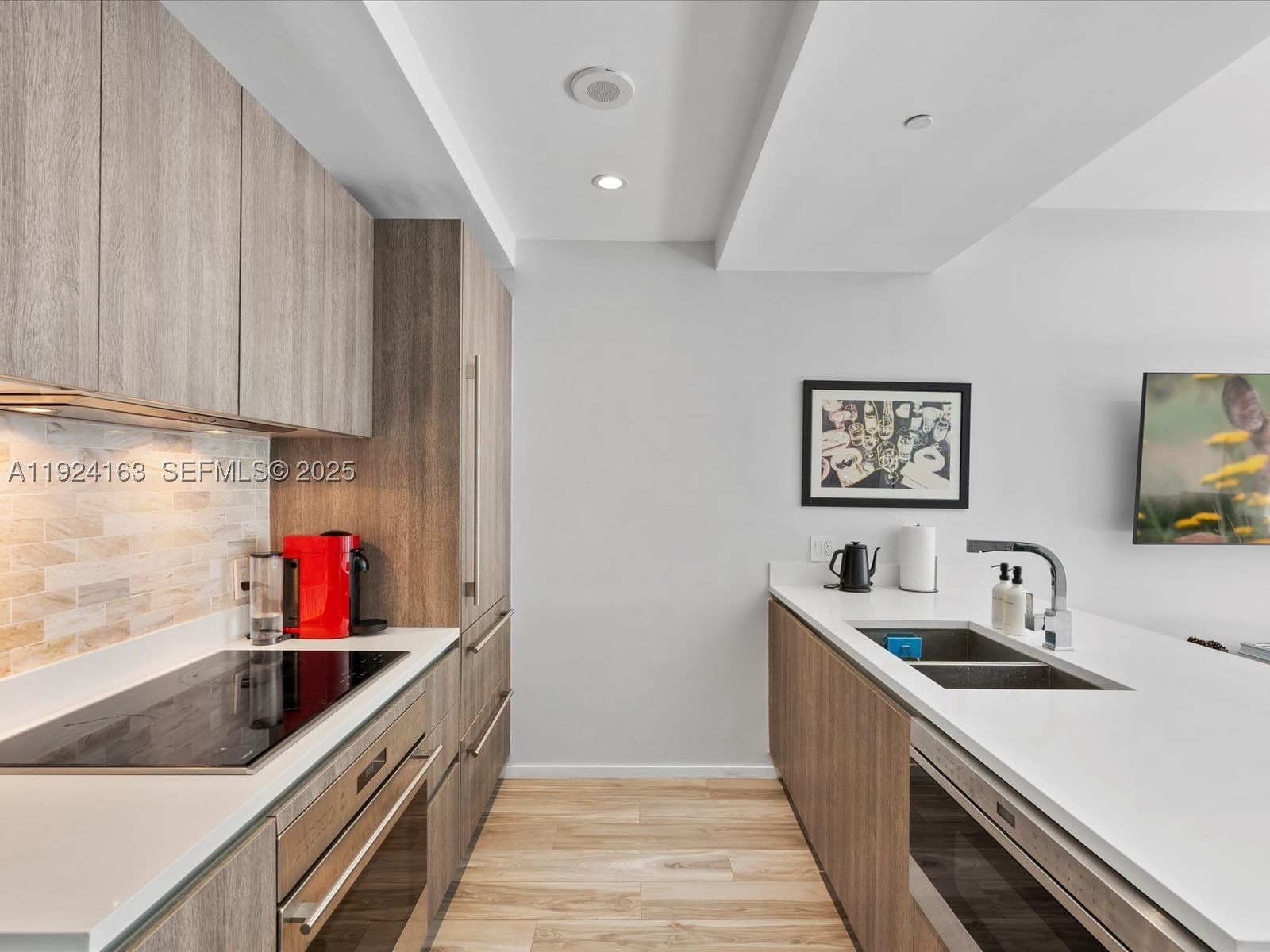 Real estate property located at 801 Miami Ave #1603, Miami-dade, 801 Sma Residences Condo, Miami, FL