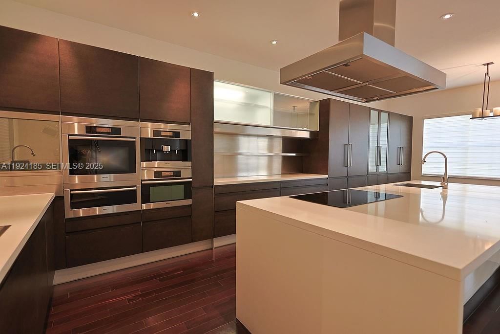 Real estate property located at 6853 113th Pl, Miami-dade, Doral Isles Mediterranea, Doral, FL
