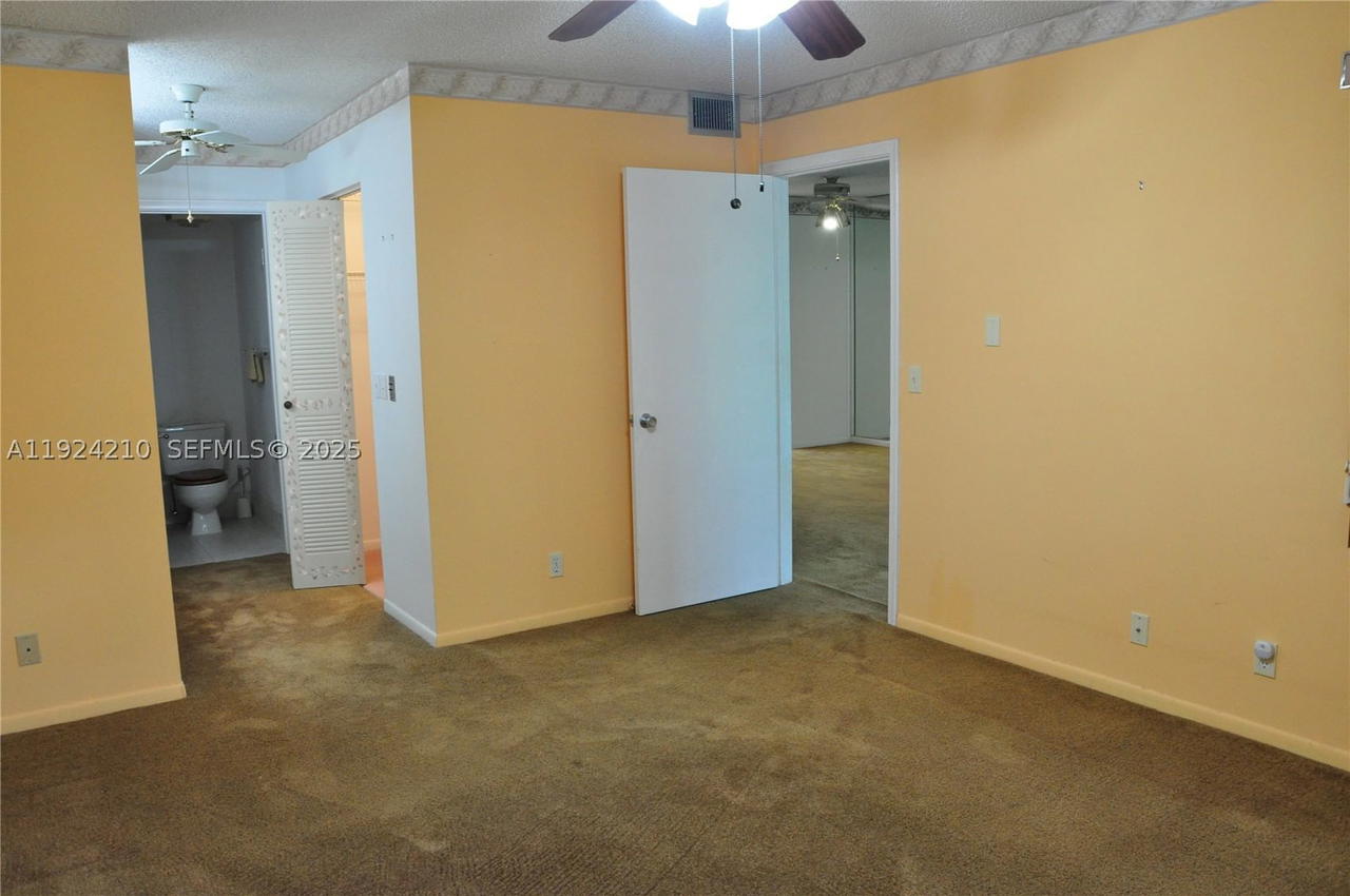 Real estate property located at 13000 15th Ct #411U, Broward, Ivanhoe East At Century V, Pembroke Pines, FL