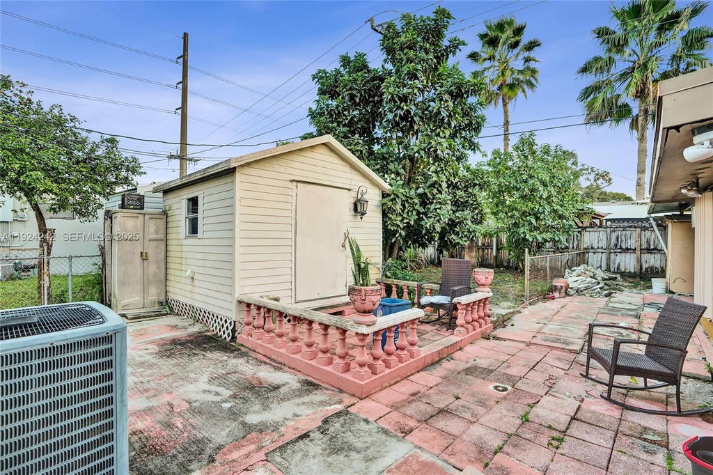 Real estate property located at 6404 Evans St, Broward, Linwood Gardens No 2, Hollywood, FL