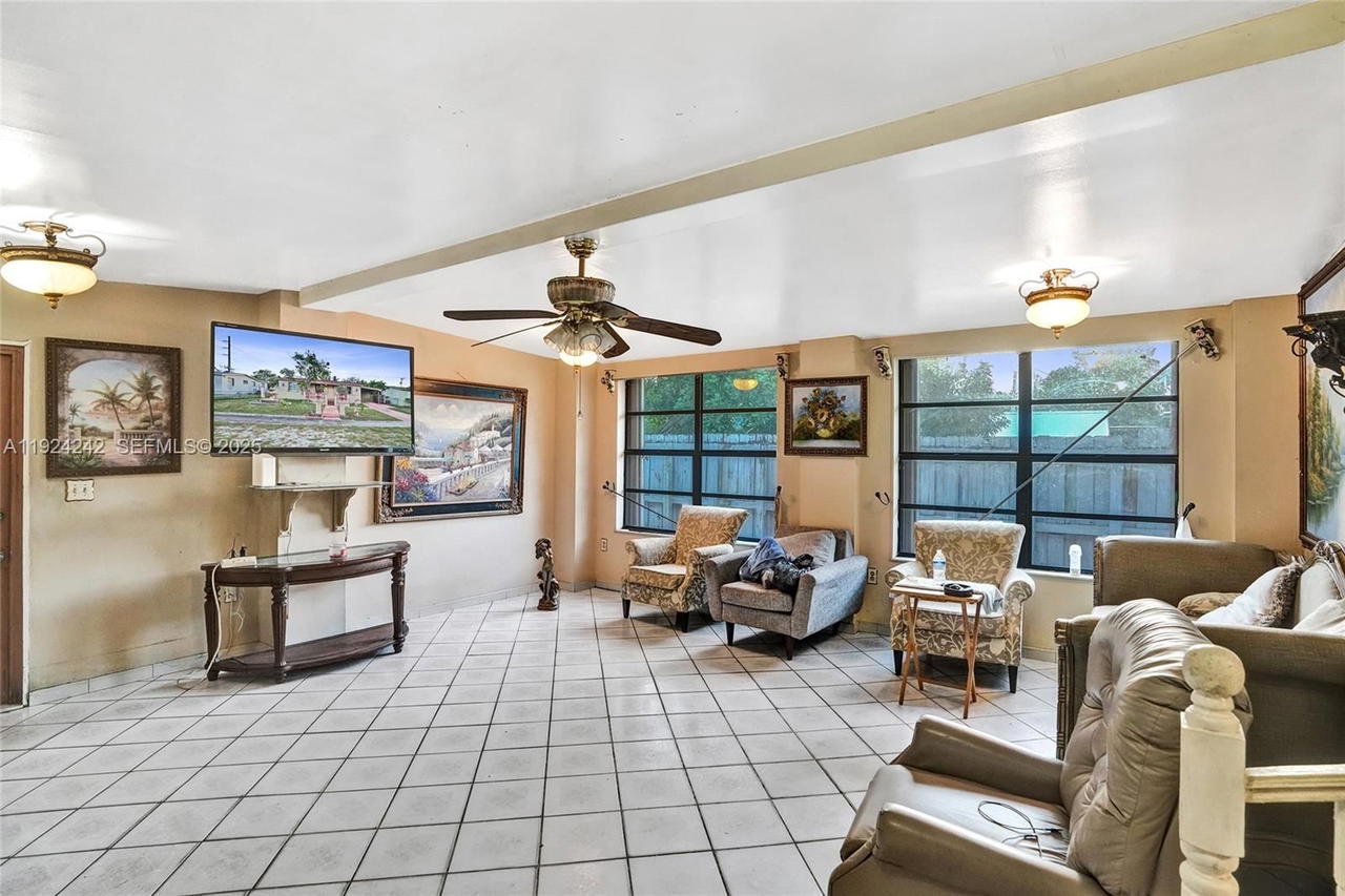 Real estate property located at 6404 Evans St, Broward, Linwood Gardens No 2, Hollywood, FL