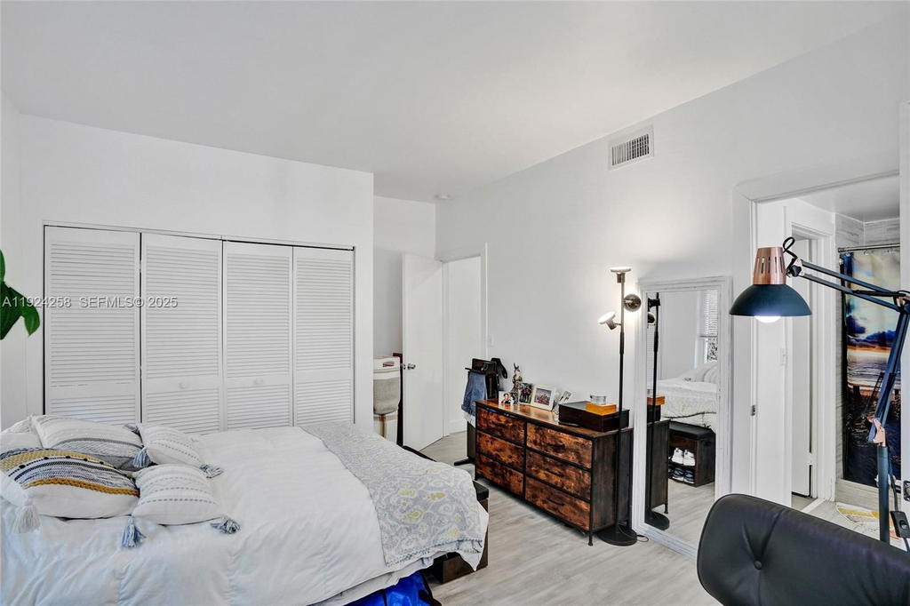 Real estate property located at 1200 Euclid Ave #108, Miami-dade, The Fenimore Condo, Miami Beach, FL