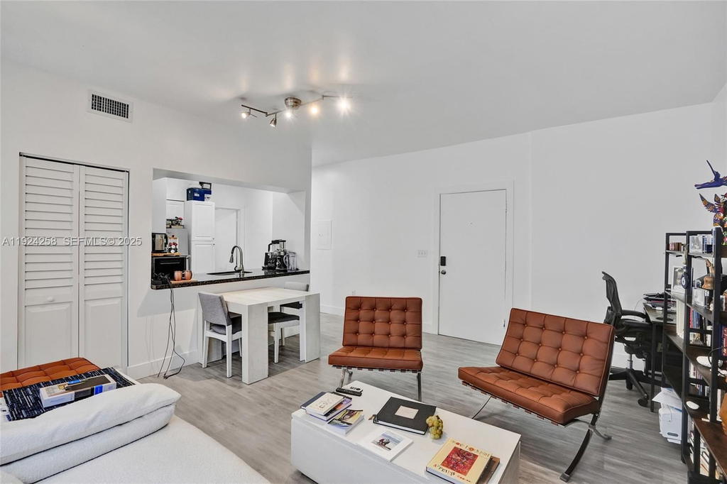 Real estate property located at 1200 Euclid Ave #108, Miami-dade, The Fenimore Condo, Miami Beach, FL