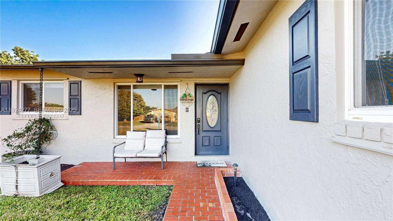 Real estate property located at 29725 168th Ct, Miami-dade, Busch Gardens South, Homestead, FL