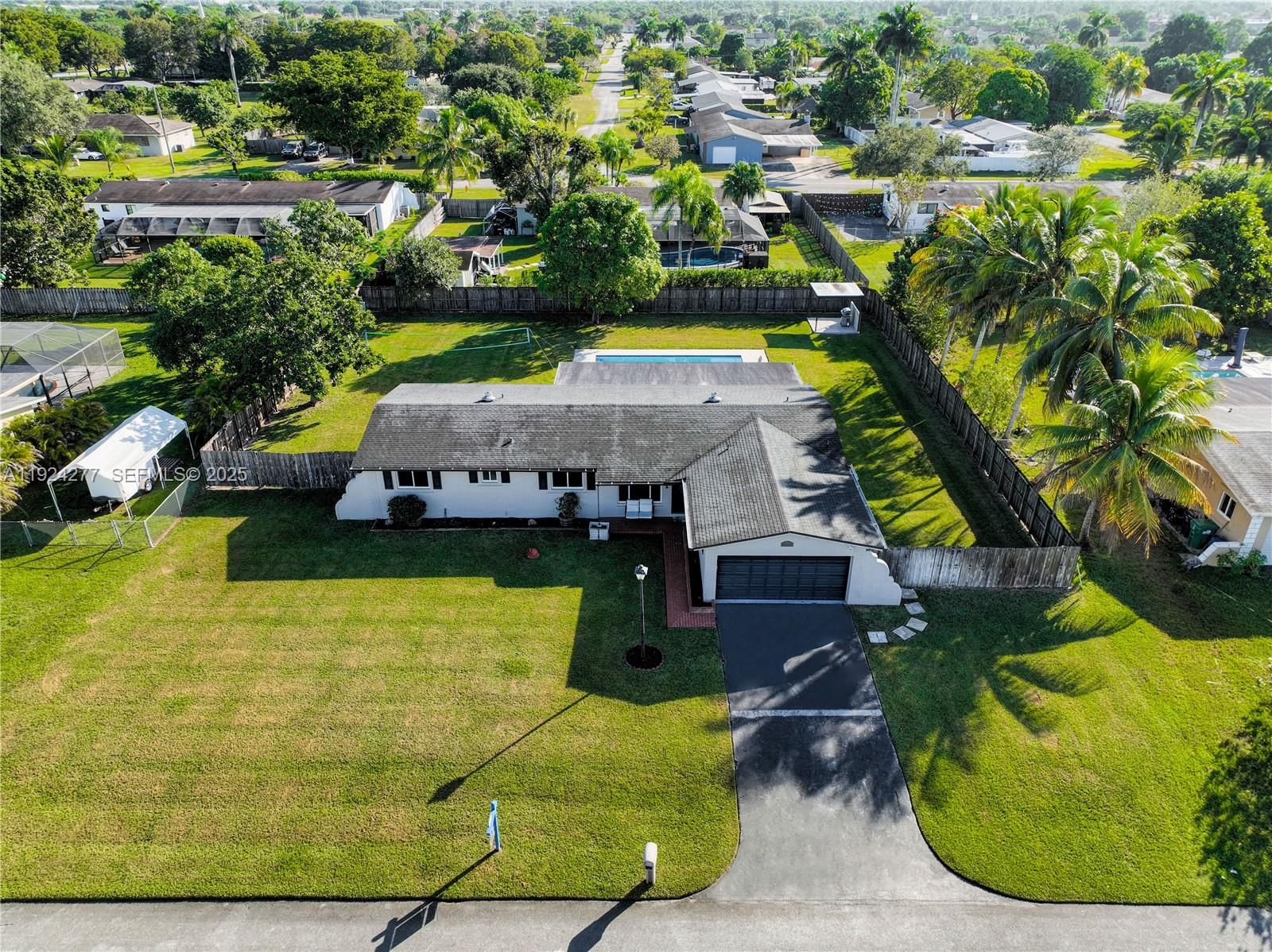 Real estate property located at 29725 168th Ct, Miami-dade, Busch Gardens South, Homestead, FL