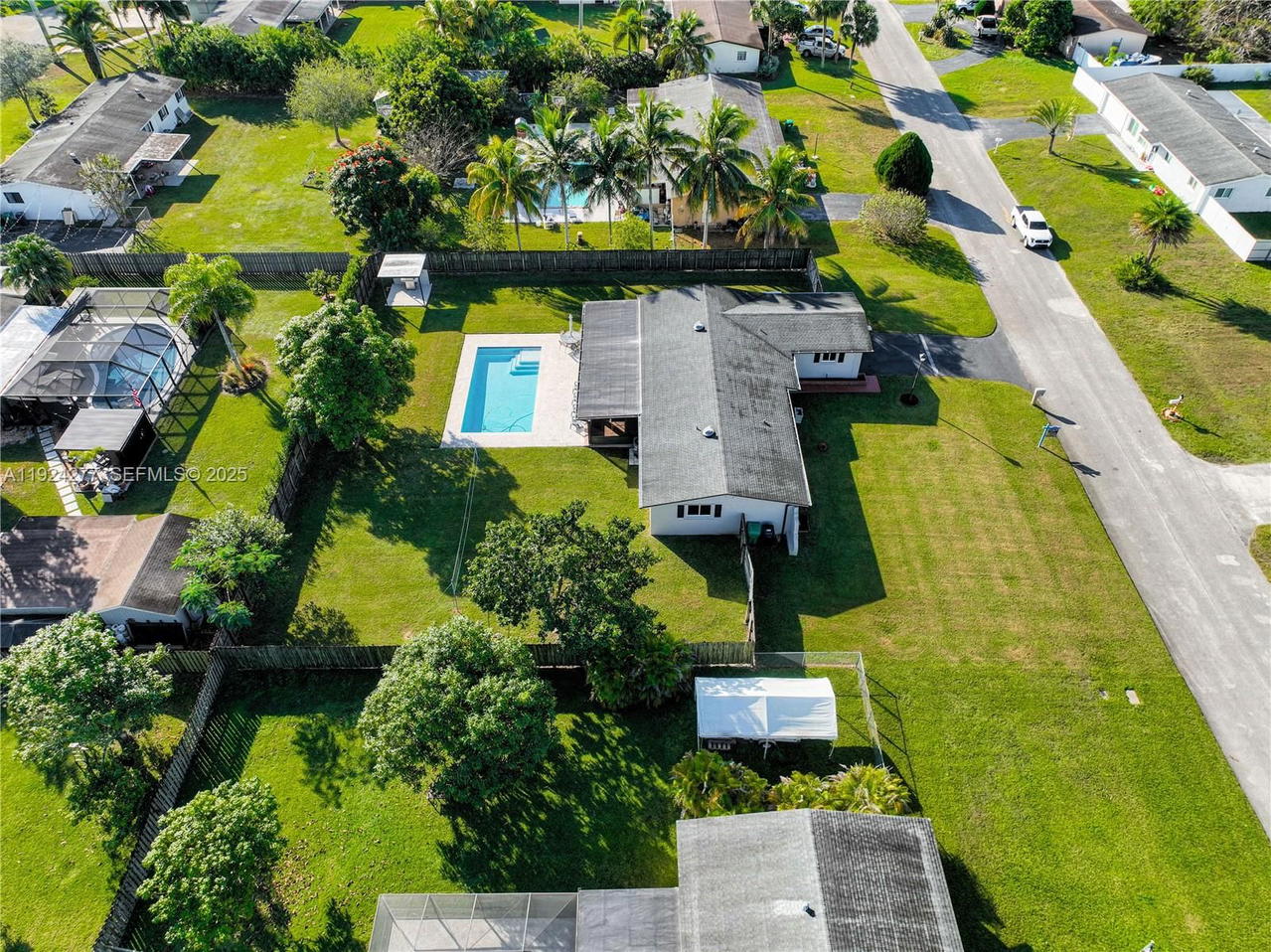 Real estate property located at 29725 168th Ct, Miami-dade, Busch Gardens South, Homestead, FL