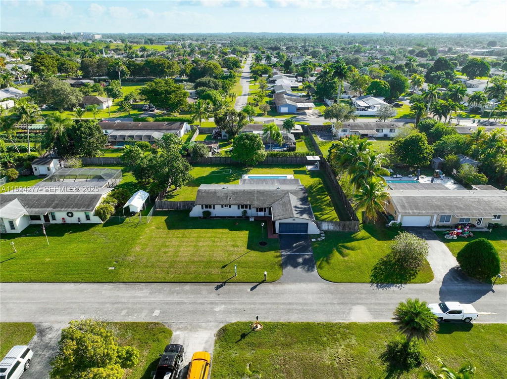 Real estate property located at 29725 168th Ct, Miami-dade, Busch Gardens South, Homestead, FL