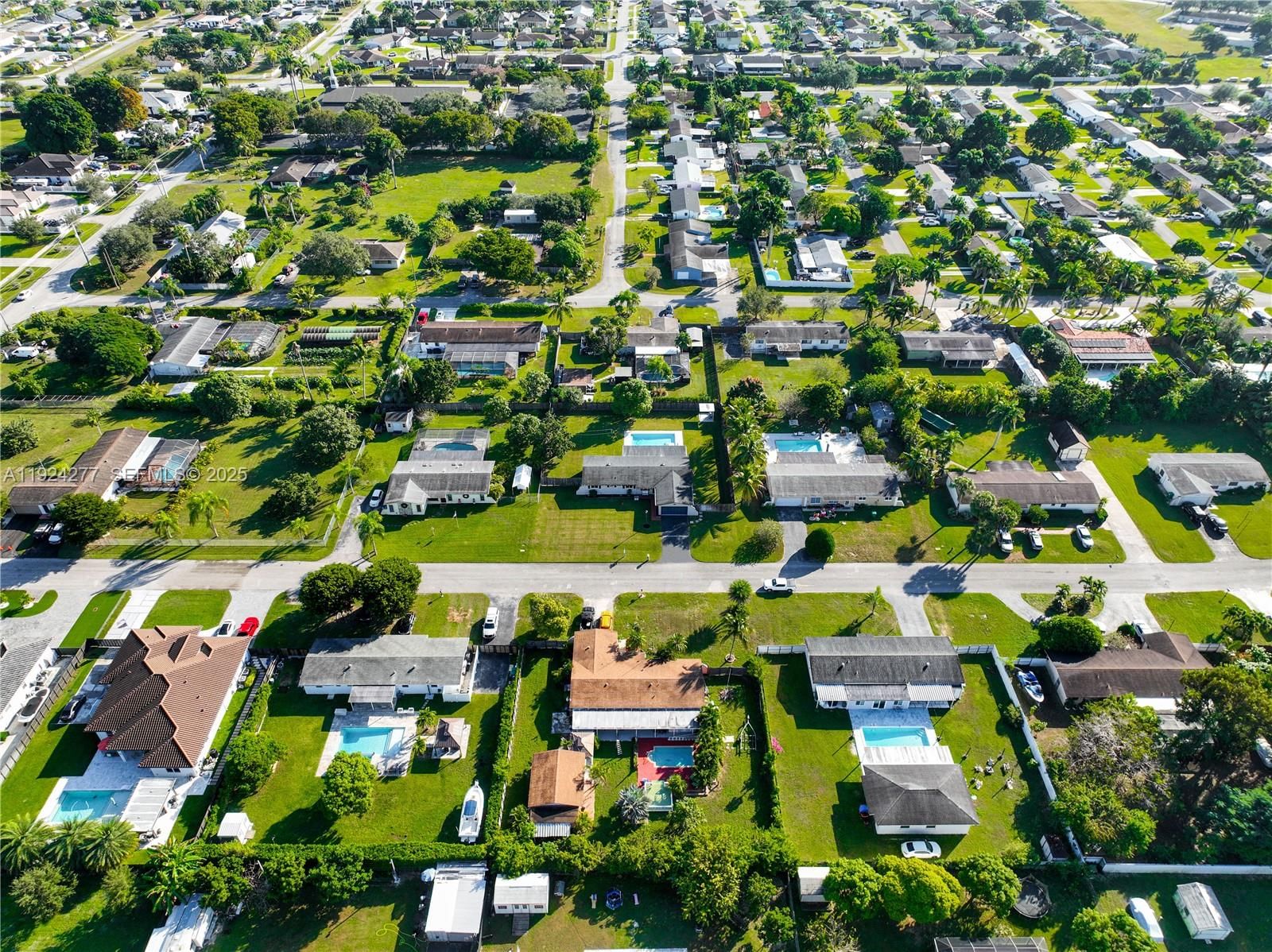 Real estate property located at 29725 168th Ct, Miami-dade, Busch Gardens South, Homestead, FL