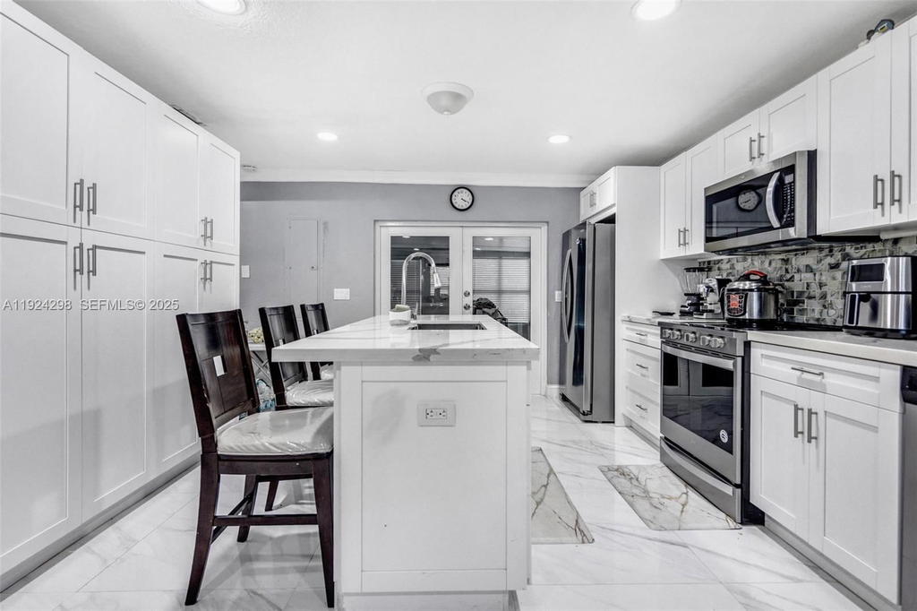 Real estate property located at 9980 37th Ter, Miami-dade, Rich Heights, Miami, FL