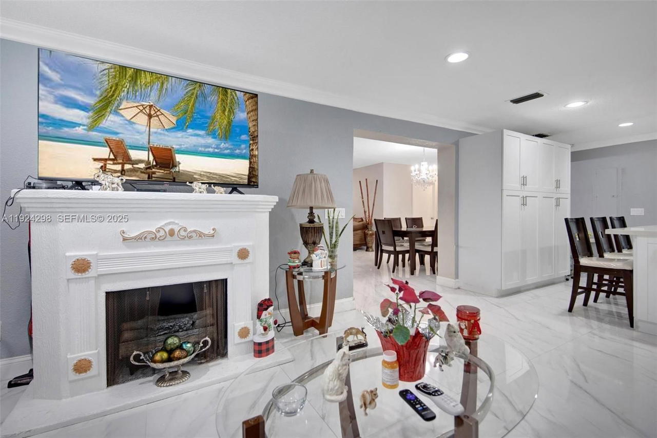Real estate property located at 9980 37th Ter, Miami-dade, Rich Heights, Miami, FL
