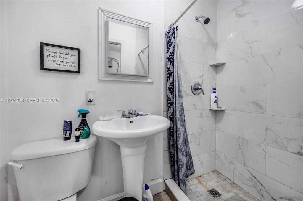 Real estate property located at 9980 37th Ter, Miami-dade, Rich Heights, Miami, FL