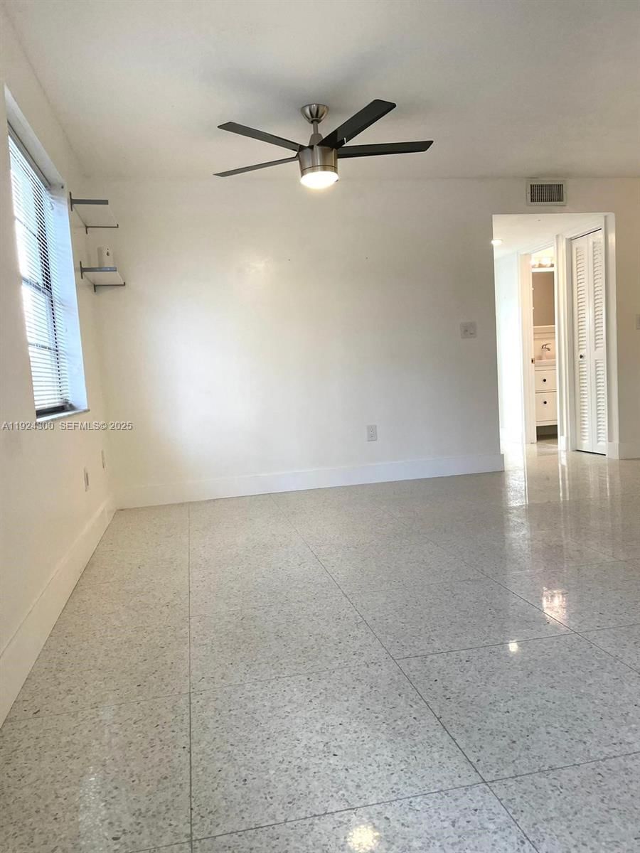 Real estate property located at 6424 Collins Ave #204, Miami-dade, 6424 Collins Bldg Condo, Miami Beach, FL