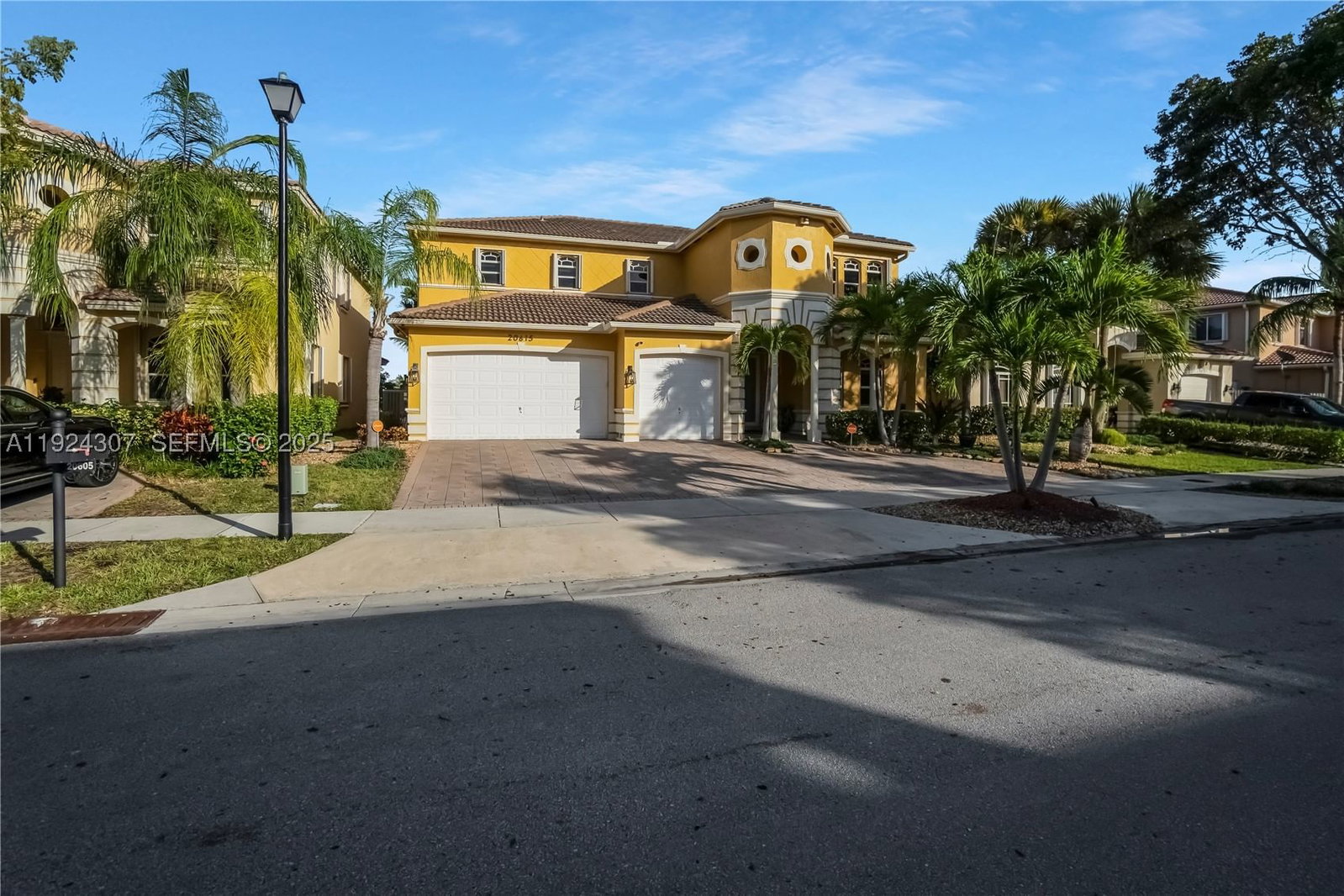 Real estate property located at 20615 89th Ave, Miami-dade, Cantamar, Cutler Bay, FL